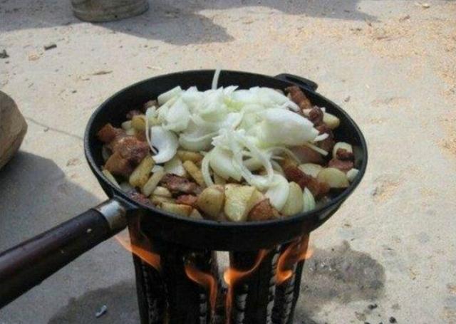 Прикольный способ приготовить картошку с мясом